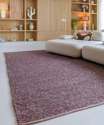 Productafbeelding van Unyqoos® wollen tapijt Silvull – handgeweven van Nieuw-Zeelandse wol, bordeauxrood, 300 x 400 cm