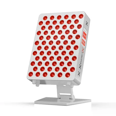 Produktbild von LIROMA® PrimeForce Compact Rotlicht-Panel, 72 Dual-Chip-LEDs, 8 Wellenlängen 630-1060 nm, Rotlicht & Nahinfrarot, inkl. Tischständer & Fernbedienung