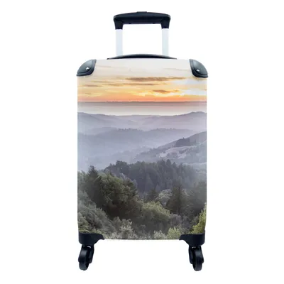 Produktbild von MuchoWow® Koffer Handgepäck Trolley Rollkoffer Kleine Reisekoffer mit 4 Rollen - Berge - Sonne - Wald - Landschaft - Cabin Size < 55x40x23 cm & 55x40x20 cm - Fotokoffer - Kabinenkoffer - Boardgepäck - Reise-Box - Reisekoffer - Reisegepäck - Koffer mit Bild - Trolley für Kinder