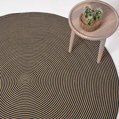 Obrázek produktu pro HOMESCAPES Pletený kulatý koberec, lněný, černý se spirálovým vzorem, 150 cm
