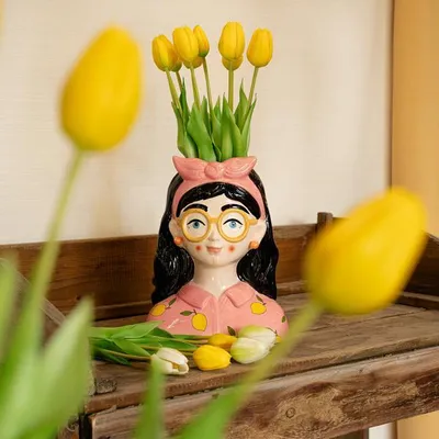 Produktbild von Wazon Lady 'Kylie' ↑27cm + Art Tulips Yellow 10 szt