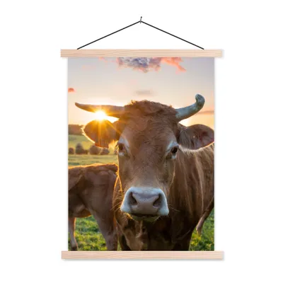 Produktbild von MuchoWow® Textilposter Kühe - Sonne - Wiese - Landleben 60x80 cm mit holzfarbenen Rahmen - Wandbild