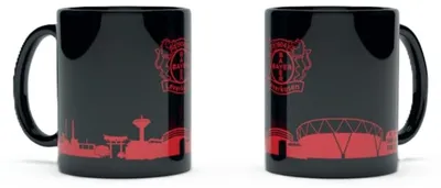 Produktbild von Bayer 04 Leverkusen Tasse schwarz Skyline rot