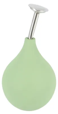 Imagen del producto de Pulverizador manual esférico para plantas Esschert Design 240 ml, bomba fina con mecanismo de acero inoxidable y cuerpo de PVC, 8 x 8 x 11.8 cm, verde