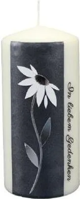 Produktbild von Trauerkerze mit Ornament "In liebem Gedenken"