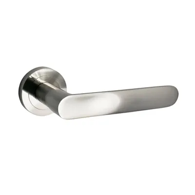 Produktbild von Domino Türgriff OVAL-R M9 Drückergarnitur Türklinke für Zimmertür, Kellertür & Innentür Türbeschläge aus Aluminium Nickel Türdrückergarnitur