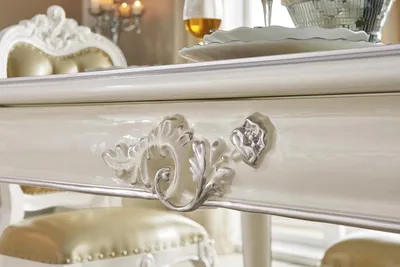 Produktbild von Esstisch Esszimmer Set Essgruppe Klassischer Tisch 5tlg Set Stuhl neu 4x Stühle