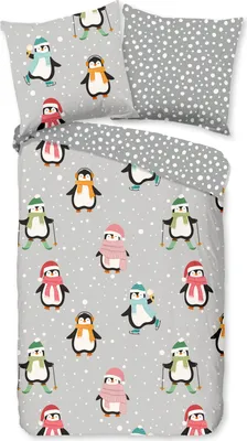 Produktbild von Duvet cover Good Morning 135x200 + 1* 80x80 cm - Penguins with hats and scarves