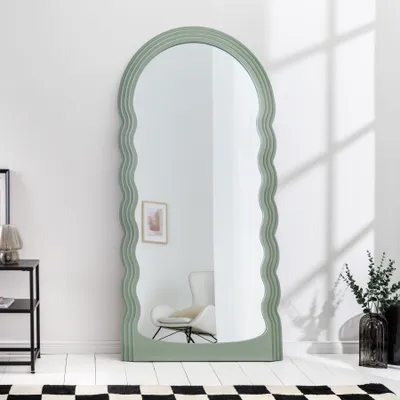Produktbild von riess-ambiente Design Wandspiegel WAVE 160cm salbeigrün Spiegel Dekoration Dekospiegel Ganzkörperspiegel