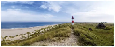Produktbild von Wallario Wandbild aus Acryl, 200 x 80 cm, freischwebende Optik - Am Strand von Sylt  Leuchtturm auf der Düne  Panorama