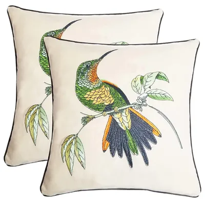 Produktbild von Elzusha – Set aus 2 Häkelbezügen für Dekokissen, 45x45 cm, für Sofa