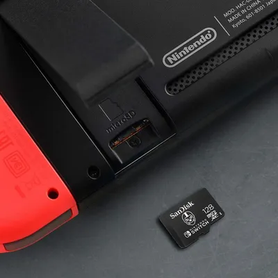Immagine prodotto di Scheda di memoria flash SanDisk per Nintendo Switch - Edizione Fortnite