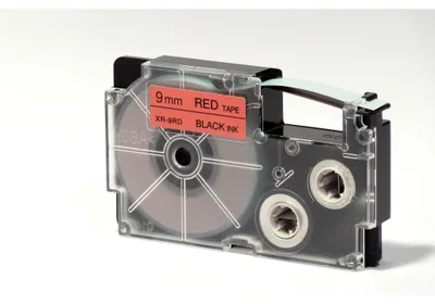 Produktbild von Casio XR-9RD1 - Selbstklebend - schwarz auf rot - Rolle (0,9 cm x 8 m)