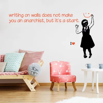 Immagine prodotto di Decords, adesivo murale – ragazza anarchica in stile street art, dimensioni 419 x 224 cm