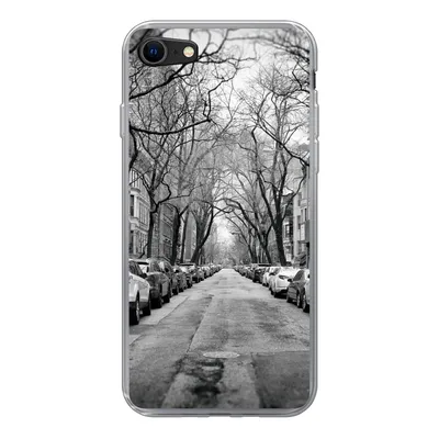 Produktbild von MuchoWow® Handyhülle Schutzhülle Hülle für iPhone 7 Geparkte Autos in New York - schwarz und weiß Silikon Softcase Handy Hülle - Kartenhalter