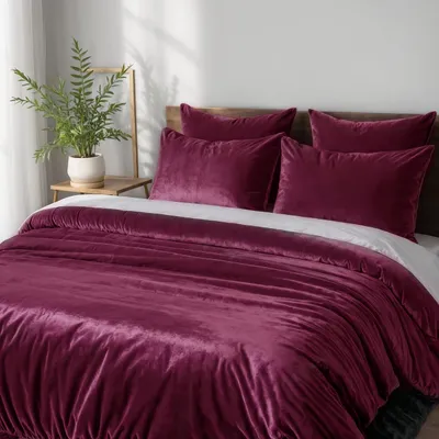 Produktbild von COZYOR Kuschel-Bettwäsche, plüsch, mit verstecktem Reißverschluss, 155x220cm+80x80cm, rot