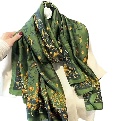 Produktbild von Stylischer DA-27373 Schal Typ12 – Vielseitig Kombinierbar KP27373