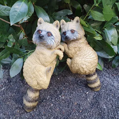 Immagine prodotto di Set di 2 statuine da giardino Procioni da appendere 37 cm