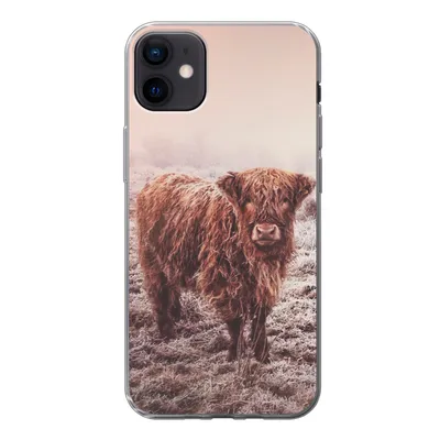 Produktbild von MuchoWow® Handyhülle Schutzhülle Hülle für iPhone 12 mini Schottische Highlander - Schnee - Sonne Silikon Softcase Handy Hülle - Bild