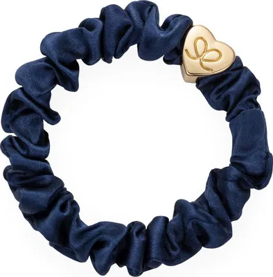 Produktbild von By Eloise London Gold Heart Silk Scrunchie Navy Blue