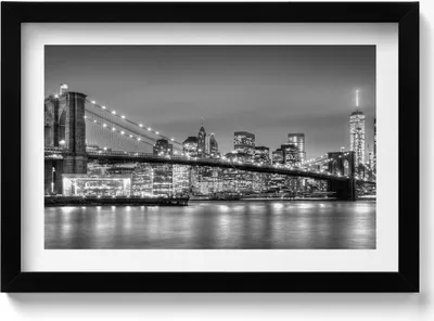 Produktbild von New Yorker Brooklyn Bridge bei Nacht– Wandbild mit Rahmen – Gerahmtes Bild  – Wanddekoration – 30x20 cm –  Schwarz Rahmen