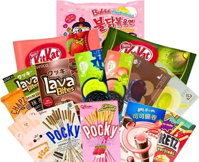 Produktbild von Asiatische Süßigkeiten Box – 20-teiliger Snack Mix aus Japan, Korea & China | Mit Mochi, Pocky & mehr | Asia Snackbox | +Heartforcards Versandschutz