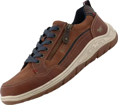 Auf dem Bild ist ein brauner Freizeitschuh zu sehen der aus glattem und strukturiertem Leder gefertigt ist. Der Schuh wird von der Seite präsentiert und zeigt eine leichte Schnürung sowie eine robuste Sohle.