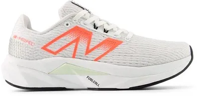 Produktbild von New Balance FuelCell Propel V5 Damen Laufschuhe Weiß Gr. 41 EU