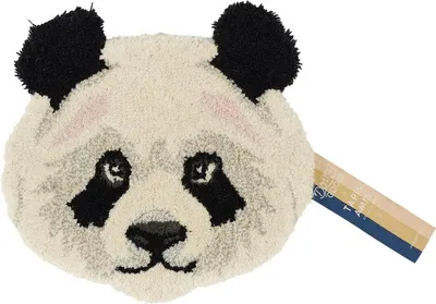 Produktbild von Doing Goods Plüschteppich Pandakopf - Off White | Teppiche