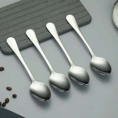 Productafbeelding van Set van 12 zwarte soeplepels, 12 stuks, 18,5 cm, roestvrij staal, titanium, zwart gecoat, besteklepels, dessertlepels, tafelbestek, soeplepels, gemakkelijk schoon te maken, vaatwasmachinebestendig