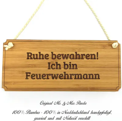 Produktbild von Mr. & Mrs. Panda Praxisschild Feuerwehrmann - Geschenk, Wegweiser, Werbeschild, Holzschild, Rente, Holz Türschild, Schild, Shabby, Landhaus, Graviert, Geschenkidee