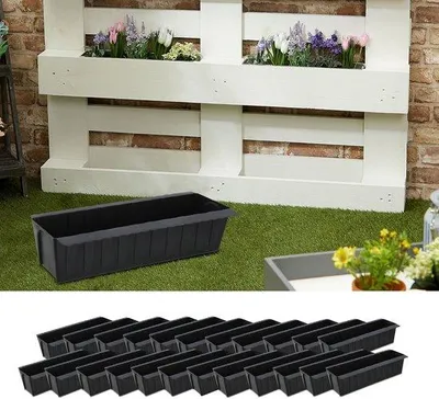 Image de Lot de 24 jardinières en plastique