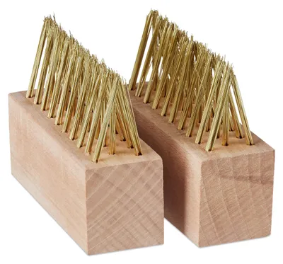 Productafbeelding van Relaxdays voegenborstel, set van 2, met stalen borstels, voor het reinigen van de tuin, naturel/messing