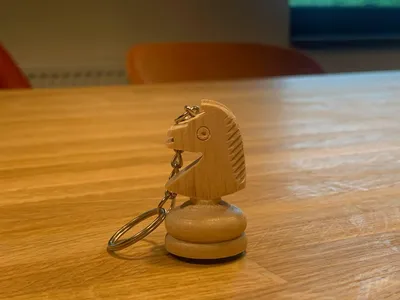 Obrázek produktu pro Bílý přívěsek na klíče