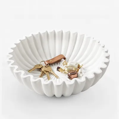 Image de Bol décoratif blanc en résine et en grès
