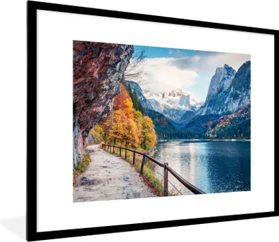Produktbild von MuchoWow® Gerahmtes Poster Berge - See - Weg - Natur - Wasser 80x60 cm - Poster mit Schwarzem Bilderrahmen Wandposter Rahmen Foto Bilder - Schlafzimmer-Dekorationen - Fotoposter