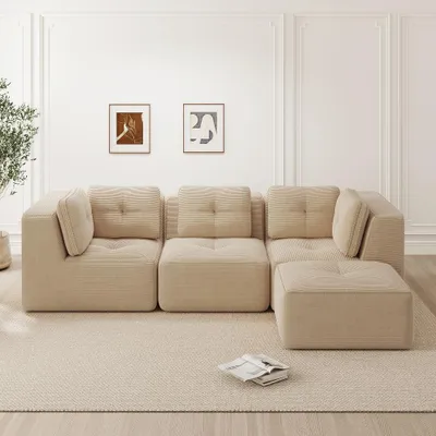 Produktbild von Modulares Ecksofa aus Cord, L-förmiges Sofa in Beige. 3-Sitzer mit Ottomane und tiefer Sitzfläche, kein Aufbau erforderlich, 297x177x69 cm.