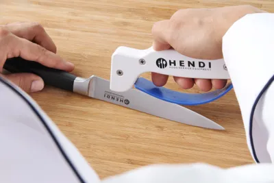 Produktbild von HENDI Messerschleifgerät 140 mm Kunststoff mit Fingerschutz