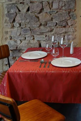 Image de Nappe 145x300cm Facette rouge