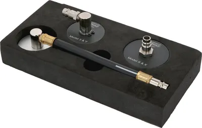 Obrázek produktu pro KS-Tools 160.0695 Sada adaptérů pro odvzdušnění brzd pro Teslu, 3-dílná