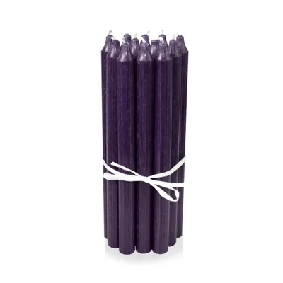 Produktbild von Dänische Premium Stabkerzen 12er Set, Leuchterkerzen, Tischkerzen, Tafelkerzen Farbe: Lila, Höhe: 29 cm