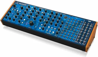 Image de Behringer PROTON Analog Synthesizer