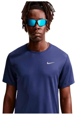 Produktbild von T-Shirt Nike DV9315-410 für Herren