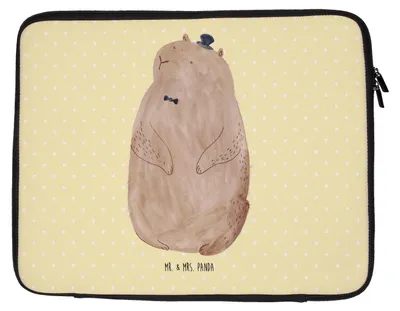 Produktbild von Mr. & Mrs. Panda Laptop Hülle Murmeltier 33 x 42 cm - Gelb Pastell - Geschenk, Case, Tasche, Laptoptasche, Knigge, Lustige Sprüche, Notebook, Fröhlichkeit, Anstand