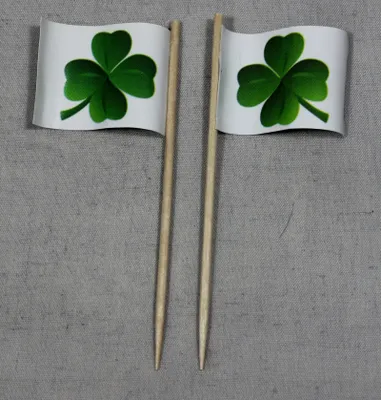 Produktbild von Party-Picker Flagge Kleeblatt Papierfähnchen in Spitzenqualität 25 Stück Beutel