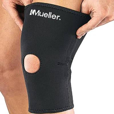 Produktbild von MUELLER Kniebandage mit Patellaöffnung - S -- 1 Stck