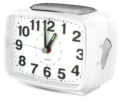 Produktbild von Analoger Wecker Weiß mit großen Ziffern, Snooze, Beleuchtung & Alarmtaste, AA Batterie inkl., 112 x 85 x 65 mm