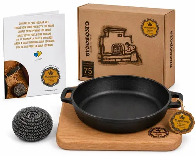 Produktbild von MAYSTERNYA Servierpfanne auf Holzunterlage – Ø 20 x 4 cm – Grillpfanne aus Gusseisen für jede Grillparty – Schwarz