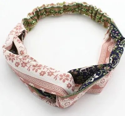 Obrázek produktu pro Široká čelenka do vlasů s květinovým potiskem z voálu - boho vzhled růžová