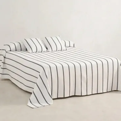 Produktbild von Gamusi Retta – Leichte, gestreifte Tagesdecke – 180 x 270 cm – Blau – Tagesdecke aus Baumwolle/Polyester für die Übergangszeit